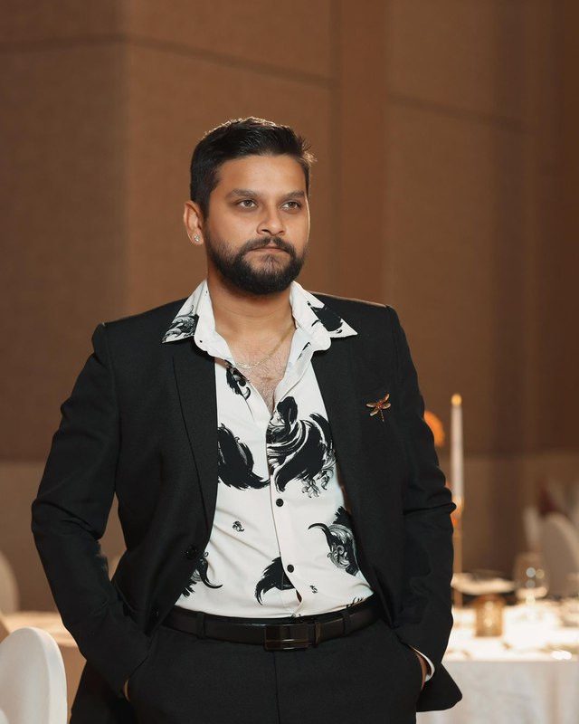 Actor & Model, JK7 Services